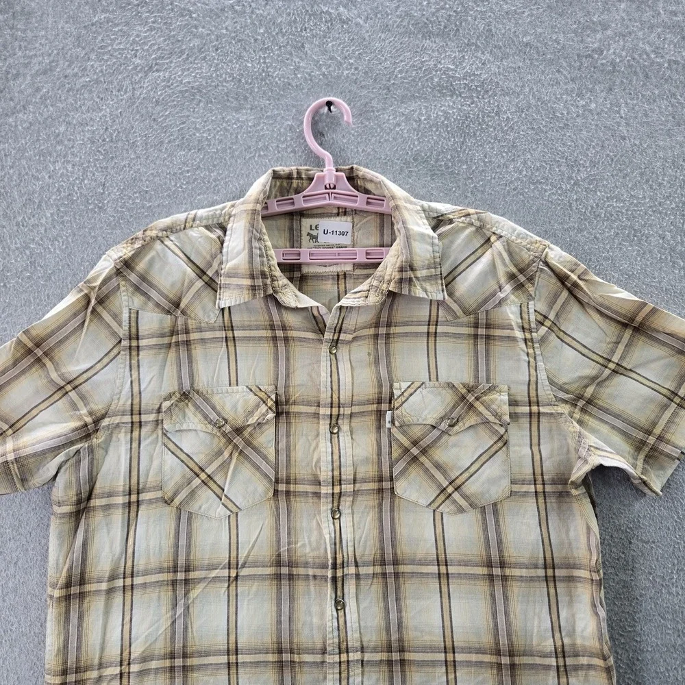 Levi's Men Button‎ Up Shirt LARGE Beige Plaid Western Short Sleeve